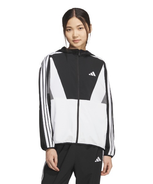 adidas(アディダス)の「アディダス adidas TEAMS ルーズフィット クロス ジャケット(ジャージ・レディース・オフホワイト/ブラック/ネイビー・S/M/L/XL)」の3枚目の写真