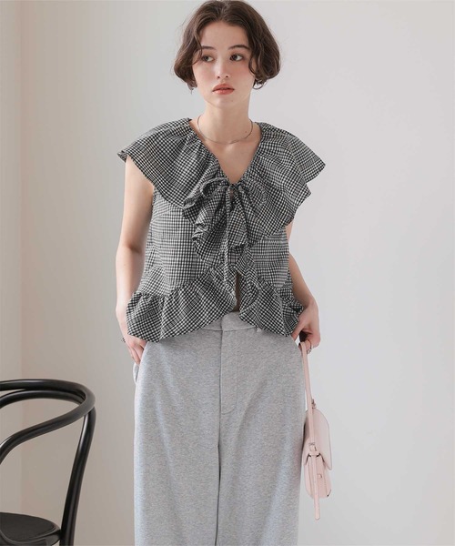 Фрилл дизайн ноуслив блузка (Free design no-sleeve blouse)