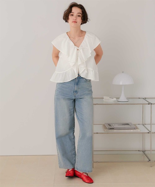 titivate(ティティベイト)の「フリルデザインノースリーブブラウス(シャツ/ブラウス・レディース・ブラウン/オフホワイト/ブラック・L/M)」の7枚目の写真