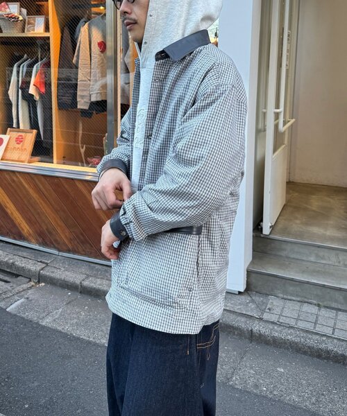 CIAOPANIC(チャオパニック)の「レザー襟切り替えストライプシャツジャケット(テーラードジャケット・レディース・サックスブルー/グレー・MEDIUM/LARGE)」の12枚目の写真