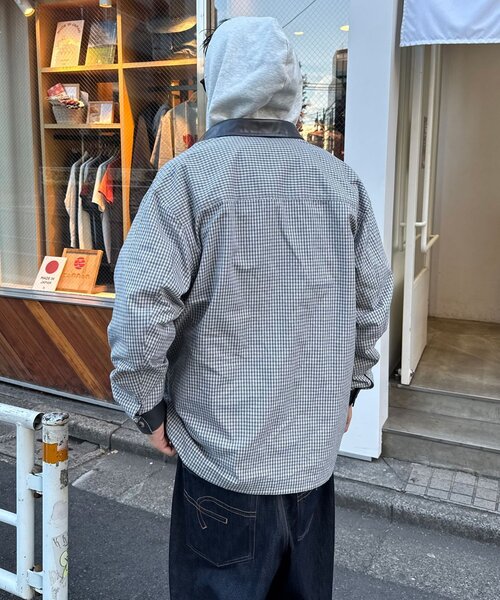 CIAOPANIC(チャオパニック)の「レザー襟切り替えストライプシャツジャケット(テーラードジャケット・レディース・サックスブルー/グレー・MEDIUM/LARGE)」の13枚目の写真