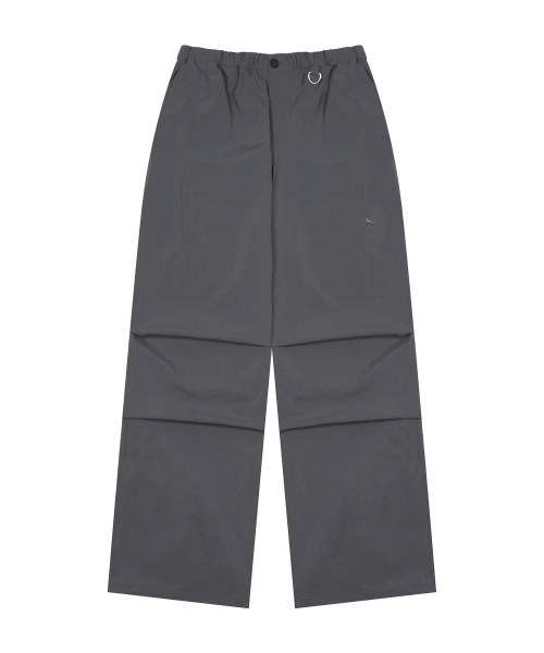 LUVISTRUE（ラヴイズトゥルー）の「CURVED L COMFY PARACHUTE PANTS(CHARCOAL)（その他パンツ・レディース・その他・FREE）」の2枚目の写真