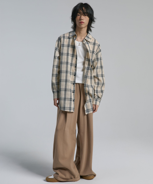 TEN PAST SEVEN(テン ファスト セブン)の「ワンタックバンディングワイドパンツ(2カラー)(スウェットパンツ・メンズ・ブラック/ベージュ・SMALL/MEDIUM/LARGE)」の3枚目の写真