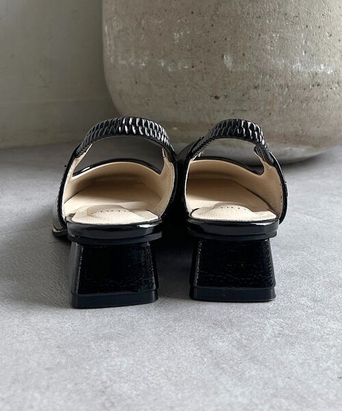 un dix cors（アンディコール）の「バックバンドスクエアパンプス（ブーツ・レディース・シルバー/ブラック/ベージュ・MEDIUM/LARGE）」の11枚目の写真