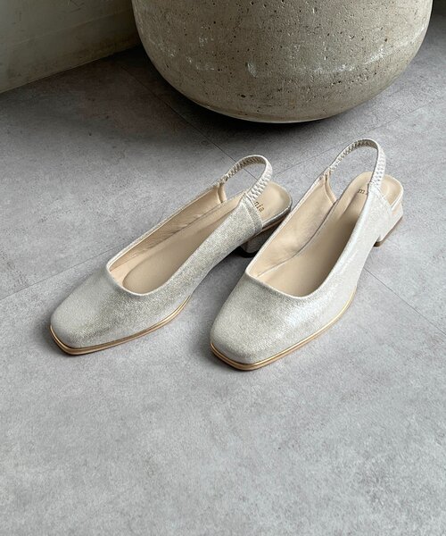 un dix cors（アンディコール）の「バックバンドスクエアパンプス（ブーツ・レディース・シルバー/ブラック/ベージュ・MEDIUM/LARGE）」の17枚目の写真