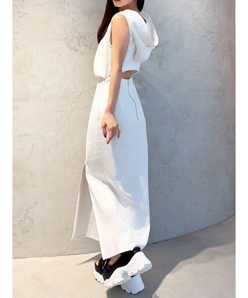 RESEXXY(リゼクシー)の「スウェットフーディワンピース(ワンピース・レディース・ブラック/ホワイト/グレー・FREE)」の1枚目の写真