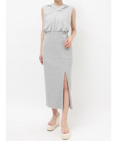 RESEXXY(リゼクシー)の「スウェットフーディワンピース(ワンピース・レディース・ブラック/ホワイト/グレー・FREE)」の22枚目の写真