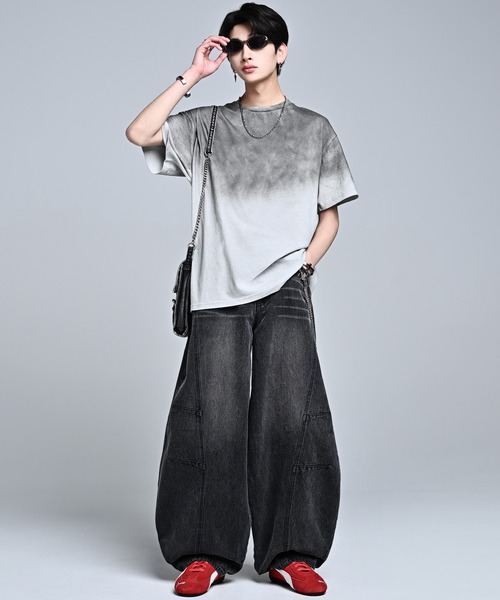 ADRER（アドラー）の「Fade / Gradation Oversize Tee ／ フェード / グラデーション オーバーサイズT（Tシャツ/カットソー・メンズ・グレー系1/ブラック系1/ライトグレー系1/ブラック系2・L/M/S/XS）」の16枚目の写真
