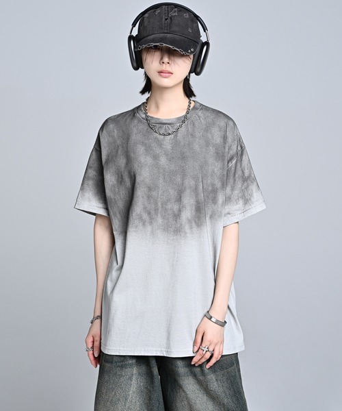 ADRER（アドラー）の「Fade / Gradation Oversize Tee ／ フェード / グラデーション オーバーサイズT（Tシャツ/カットソー・メンズ・グレー系1/ブラック系1/ライトグレー系1/ブラック系2・L/M/S/XS）」の12枚目の写真