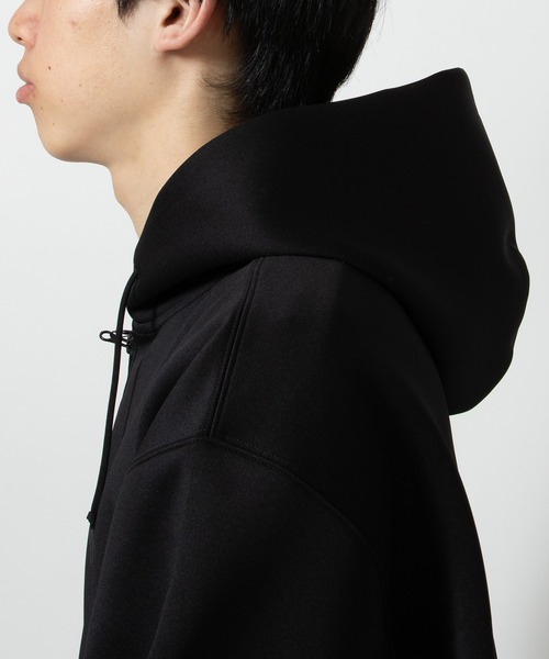DAIWA PIER39（ダイワピア39）の「DAIWA PIER39 TECH SCUBA KNIT FULLZIP PARKA BE-41026（パーカー・メンズ・ブラック・X-LARGE/SMALL/MEDIUM/LARGE）」の6枚目の写真