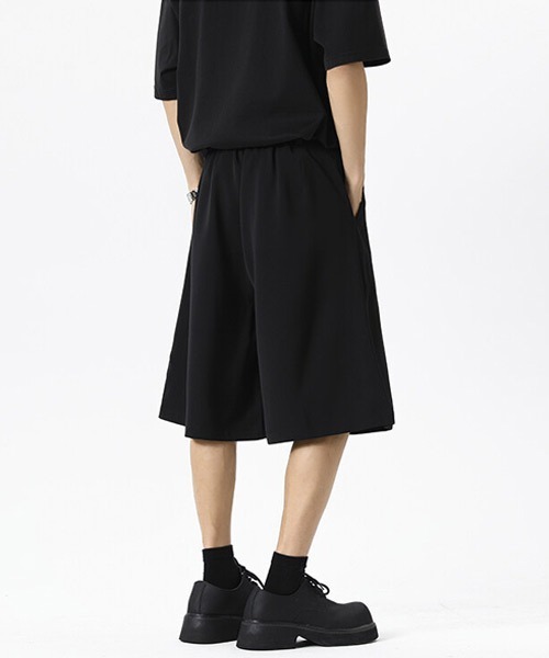 Ressaca(レサーカ)の「ルーズシルエットタックワイドスラックスショートパンツ(スラックス・メンズ・ブラック・M/L)」の5枚目の写真