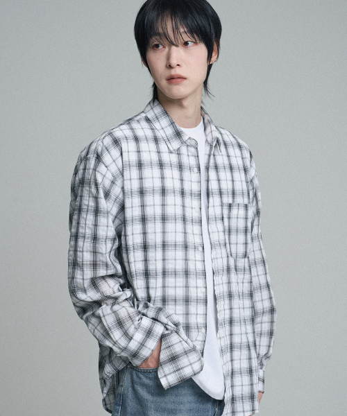 MOOVN(ムブン)の「ヴィンテージリンクルチェックシャツホワイト(シャツ/ブラウス・メンズ・その他・LARGE/MEDIUM)」の2枚目の写真