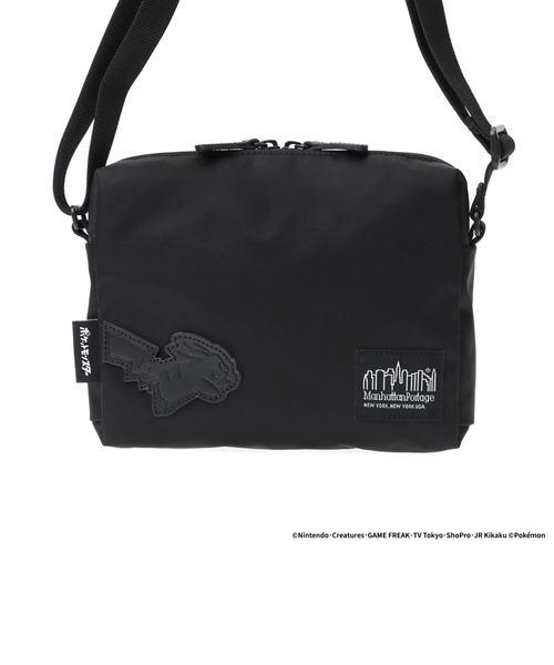Manhattan Portage BLACK LABEL(マンハッタンポーテージ ブラックレーベル)の「WOOSTER SHOULDER BAG VER 2 TWL POKEMON(ショルダーバッグ・メンズ・ブラック・X-SMALL)」の2枚目の写真