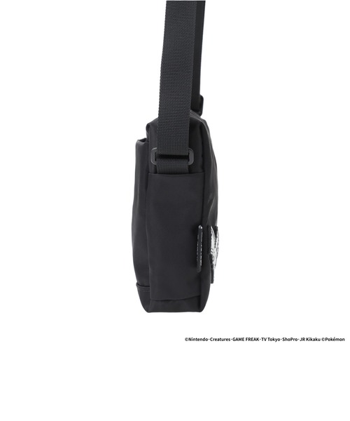 Manhattan Portage BLACK LABEL(マンハッタンポーテージ ブラックレーベル)の「WOOSTER SHOULDER BAG VER 2 TWL POKEMON(ショルダーバッグ・メンズ・ブラック・X-SMALL)」の3枚目の写真