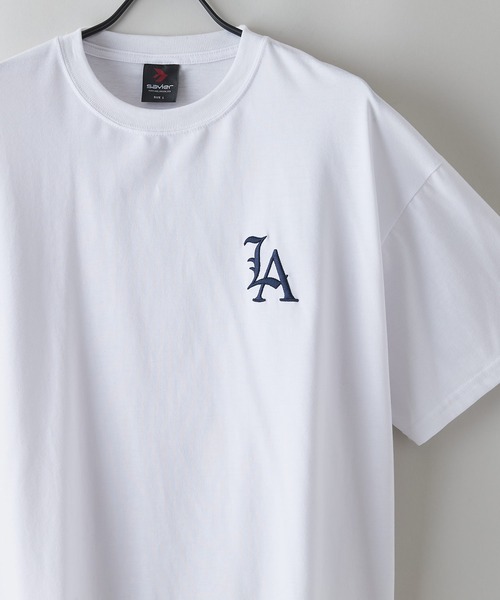 SAVIER(サビアー)の「【SAVIER/サビアー】×【ZERO STAIN/ゼロステイン】コラボ LA ロゴ刺繍 半袖 Tシャツ/ LA Logo(Tシャツ/カットソー・メンズ・オフホワイト/ブラック/ホワイト・MEDIUM/LARGE)」の5枚目の写真