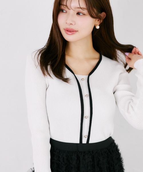 tocco closet(トッコ クローゼット)の「【ZOZO限定】フロントオープンライクバイカラーリブニットトップス(ニット/セーター・レディース・ネイビー×ホワイト/ホワイト×ブラック・M)」の8枚目の写真