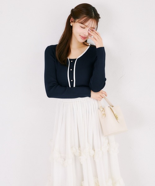 tocco closet(トッコ クローゼット)の「【ZOZO限定】フロントオープンライクバイカラーリブニットトップス(ニット/セーター・レディース・ネイビー×ホワイト/ホワイト×ブラック・M)」の13枚目の写真