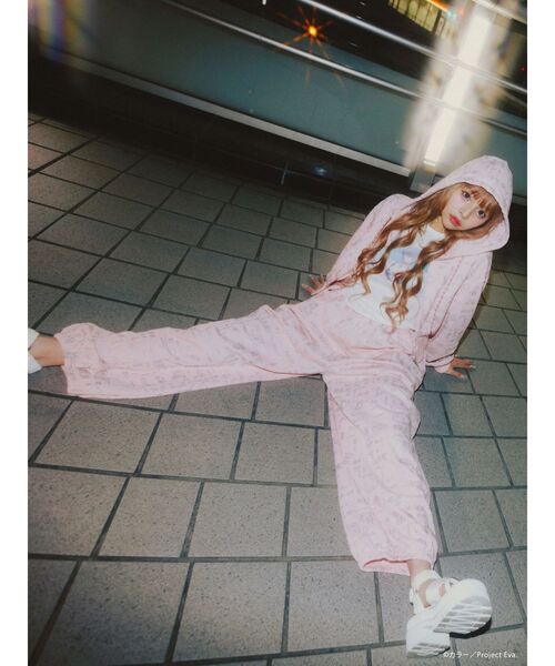 CALNAMUR（カルナムール）の「【新世紀エヴァンゲリオンコラボ】レイ アスカ 儚げTシャツ（Tシャツ/カットソー・レディース・ホワイト/ライトブルー・FREE）」の22枚目の写真