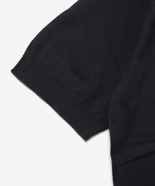 JOHN SMEDLEY（ジョンスメドレー）の「JOHN SMEDLEY / KEMPTON 30G コットンニット クルーネック Tシャツ（MODERN FIT）（ニット/セーター・メンズ・グレイッシュベージュ/ブラック/シルバー/ホワイト・FREE/LARGE）」の7枚目の写真