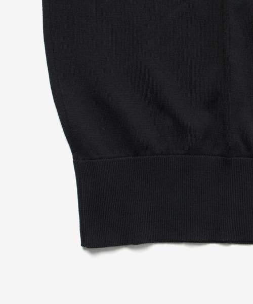 JOHN SMEDLEY（ジョンスメドレー）の「JOHN SMEDLEY / KEMPTON 30G コットンニット クルーネック Tシャツ（MODERN FIT）（ニット/セーター・メンズ・グレイッシュベージュ/ブラック/シルバー/ホワイト・FREE/LARGE）」の8枚目の写真