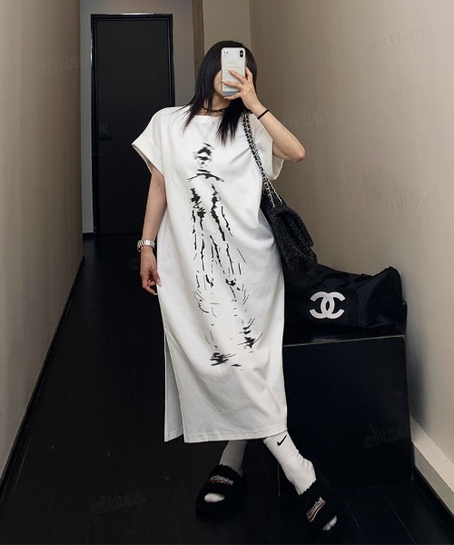 Dalfwin（ダールフィン）の「韓国ファッション Phantomプリントフレンチスリーブロング丈ワンピース（ワンピース・レディース・ホワイト・FREE）」の6枚目の写真