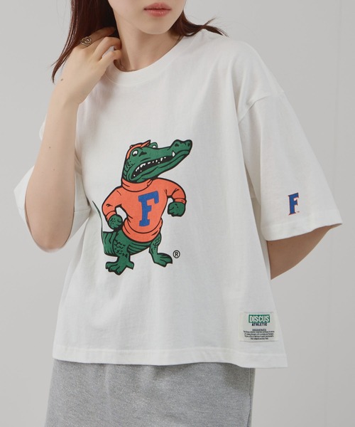 DISCUS(ディスカス)の「【DISCUS】アソートグラフィックプリント クルーネック半袖Tシャツ(Tシャツ/カットソー・レディース・ブラック/ホワイト系その他3/ブラック系1/ホワイト系その他/スミクロ/ホワイト系その他2/ネイビー/ホワイト・M/L)」の3枚目の写真