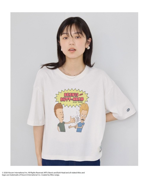 DISCUS(ディスカス)の「【DISCUS】アソートグラフィックプリント クルーネック半袖Tシャツ(Tシャツ/カットソー・レディース・ブラック/ホワイト系その他3/ブラック系1/ホワイト系その他/スミクロ/ホワイト系その他2/ネイビー/ホワイト・M/L)」の2枚目の写真
