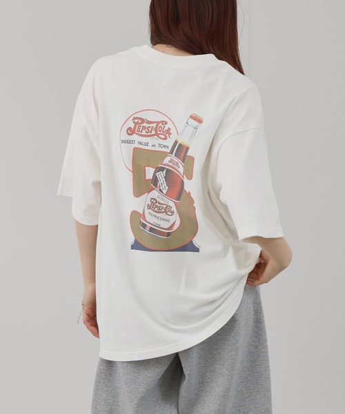 DISCUS(ディスカス)の「【DISCUS】アソートグラフィックプリント クルーネック半袖Tシャツ(Tシャツ/カットソー・レディース・ブラック/ホワイト系その他3/ブラック系1/ホワイト系その他/スミクロ/ホワイト系その他2/ネイビー/ホワイト・M/L)」の5枚目の写真