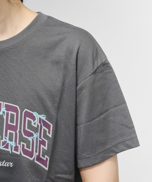 CONVERSE（コンバース）の「コンバース  RIBBON ARCH LOGO TEE L 半袖Tシャツ（Tシャツ/カットソー・レディース・チャコールグレー/ホワイト・M/L）」の7枚目の写真