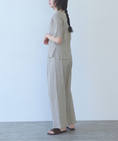 yuni(ユニ )の「高島ちぢみマルチボーダーeasy pants(その他パンツ・レディース・ベージュ/ブルー・FREE)」の9枚目の写真