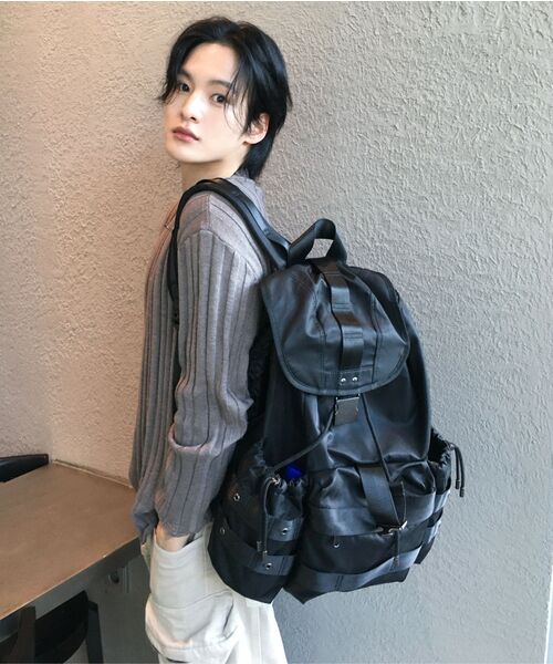 MAISON MINED（メゾンミネド）の「EYELET THREE-POCKET BUCKLE BACKPACK BLACK（バックパック/リュック・メンズ・その他・FREE）」の18枚目の写真