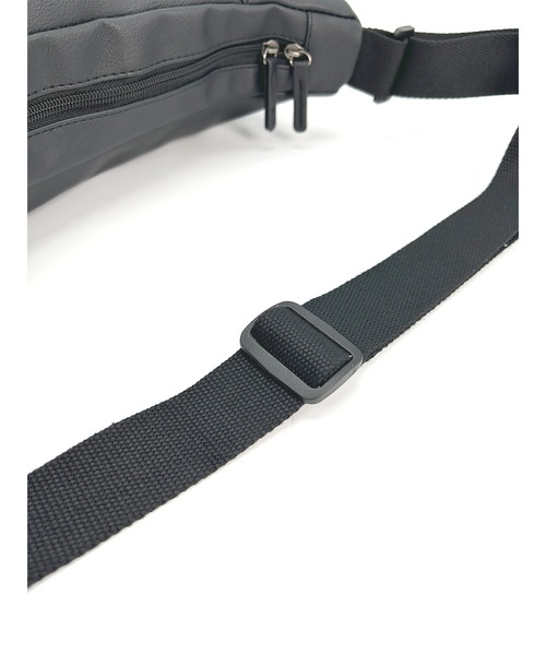 POLOCHAMPS(ポロチャンプス)の「POLOCHAMPS/ポロチャンプス PUレザーショルダーバッグ/メッセンジャーバッグ(ショルダーバッグ・メンズ・ブラック/グレー・FREE)」の4枚目の写真