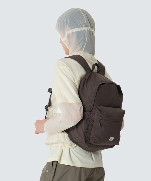 Snow Peak(スノーピーク)の「Snow Peak / Picolite UL Wmns Windbreaker ピコライト ウィンドブレーカー 海外限定(マウンテンパーカー・レディース・ミント/カーキ/オフホワイト・M/S/L)」の8枚目の写真