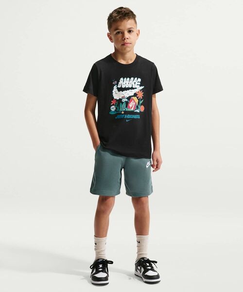 NIKE(ナイキ)の「ナイキ スポーツウェア ジュニア Tシャツ / Nike Sportswear Big Kids' T-Shirt II9940-010 Black(Tシャツ/カットソー・キッズ・ブラック・160/150/140/130)」の4枚目の写真