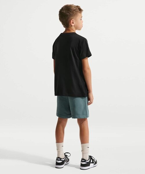 NIKE(ナイキ)の「ナイキ スポーツウェア ジュニア Tシャツ / Nike Sportswear Big Kids' T-Shirt II9940-010 Black(Tシャツ/カットソー・キッズ・ブラック・160/150/140/130)」の5枚目の写真