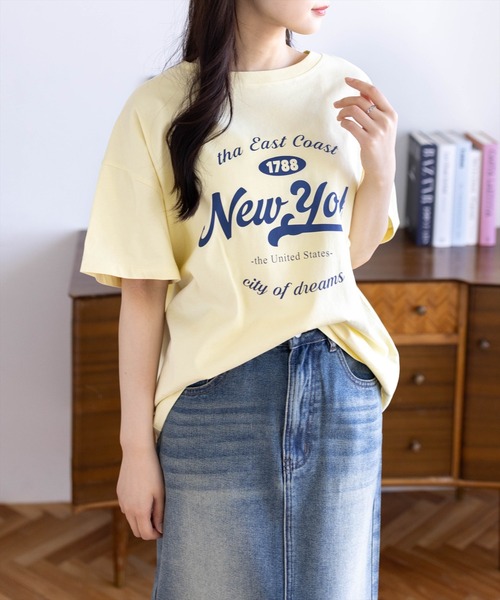 CLEAR BASIC（クリアベーシック）の「【4色展開】カレッジロゴビックTシャツ［骨格ナチュラル／カジュアル／ストリート／ラフ／メンズライク］（Tシャツ/カットソー・レディース・イエロー/ホワイト系その他/ブラック/ホワイト系その他2・F）」の4枚目の写真