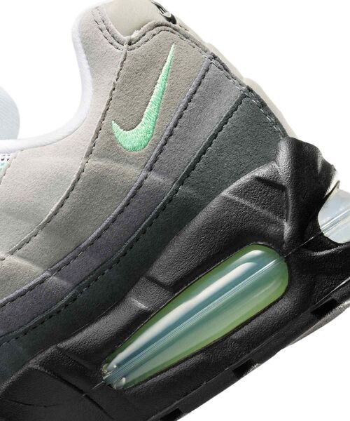 NIKE（ナイキ）の「ナイキ エア マックス 95 ビッグ バブル ウィメンズシューズ / Nike Air Max 95 Big Bubble Women's Shoes HJ5996-005 Black/Fresh Mint（スニーカー・レディース・ブラック・24.5/24/23.5/23/26/25.5/22/25）」の9枚目の写真