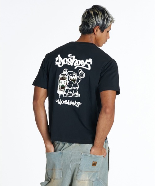 DC SHOES(ディーシーシューズ)の「DC Shoes メンズ 26 SPRAY SS Tシャツ 【2026年夏モデル】(Tシャツ/カットソー・メンズ・ホワイト/ブラック・X-LARGE/LARGE/MEDIUM)」の1枚目の写真