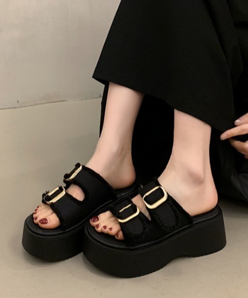 LAC-VERT(ラック・ヴェール)の「ダブルベルト厚底サンダル(サンダル・レディース・ブラック/ブルー・LARGE/MEDIUM/SMALL)」の1枚目の写真