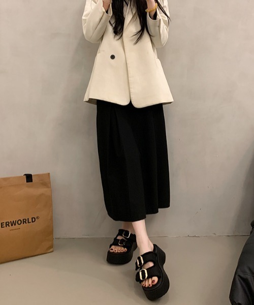 LAC-VERT(ラック・ヴェール)の「ダブルベルト厚底サンダル(サンダル・レディース・ブラック/ブルー・LARGE/MEDIUM/SMALL)」の4枚目の写真