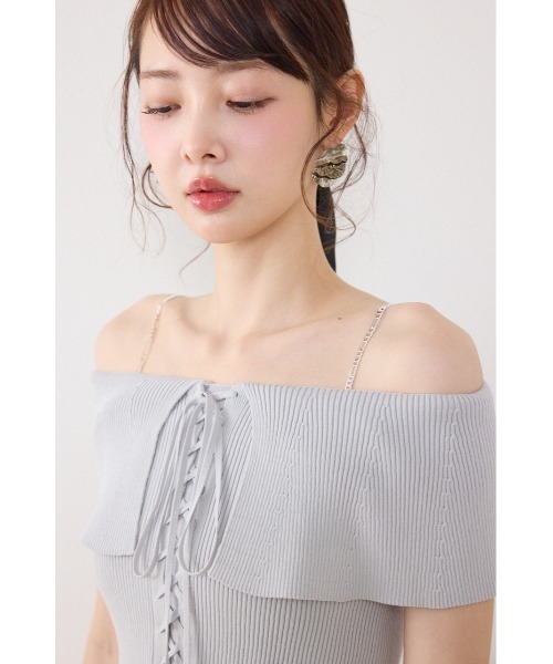 rienda（リエンダ）の「【AKB48 行天優莉奈さん着用】レースアップオフショルニットトップス　夏服（ニット/セーター・レディース・ホワイト/ライトブルー/ブラック/レッド・FREE）」の17枚目の写真