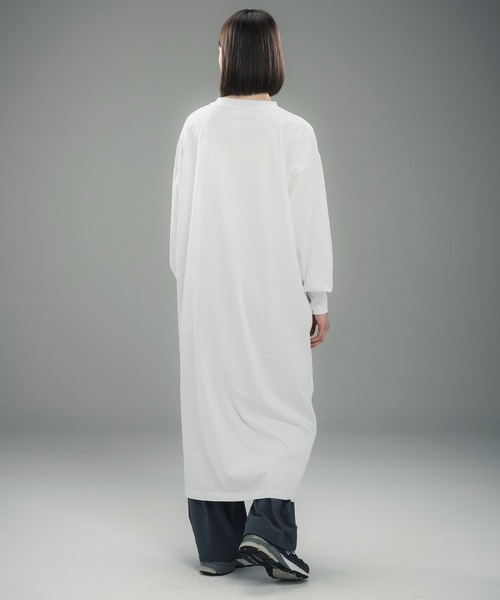 +phenix（プラスフェニックス）の「+phenix(プラスフェニックス)LONG CUFF CUT-AND-SEW DRESS / ロングカフ カットソードレス（ワンピース・レディース・ホワイト/ブラック・L/M）」の19枚目の写真