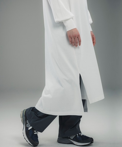 +phenix（プラスフェニックス）の「+phenix(プラスフェニックス)LONG CUFF CUT-AND-SEW DRESS / ロングカフ カットソードレス（ワンピース・レディース・ホワイト/ブラック・L/M）」の7枚目の写真