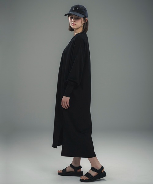 +phenix（プラスフェニックス）の「+phenix(プラスフェニックス)LONG CUFF CUT-AND-SEW DRESS / ロングカフ カットソードレス（ワンピース・レディース・ホワイト/ブラック・L/M）」の10枚目の写真