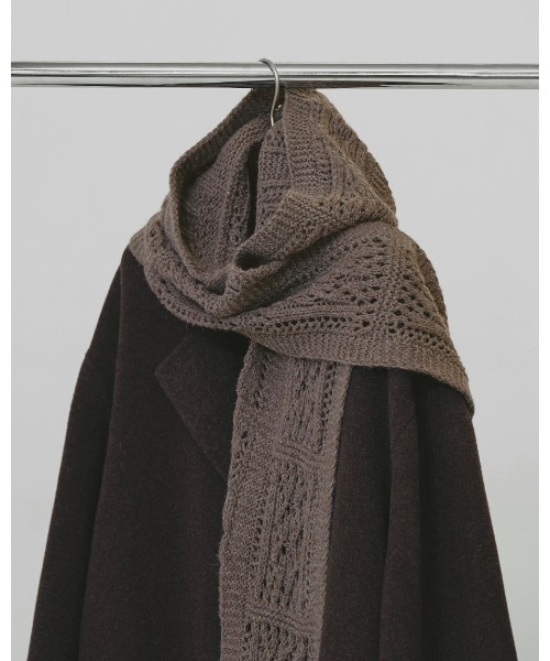TODAYFUL(トゥデイフル)の「Cable Hoodie Muffler(マフラー・レディース・チャコールグレー/モカ・FREE)」の9枚目の写真