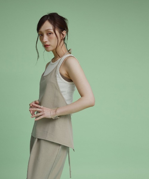 W:Huku(フーク)の「【W:Huku / シルキーサマーツイル】ホルターネック キャミソール / Silky Summer Twill Halter-Neck Camisole(キャミソール・レディース・ベージュ/グレー/ブラック・FREE)」の10枚目の写真