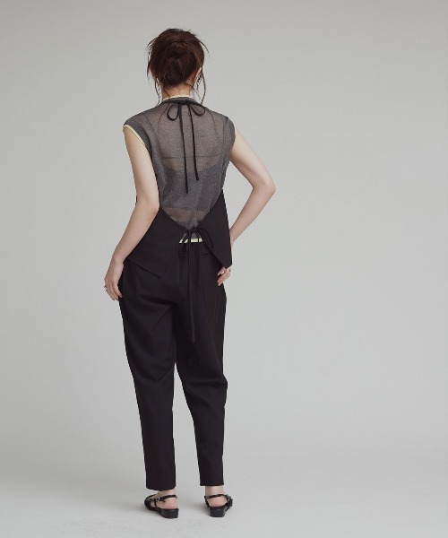 W:Huku(フーク)の「【W:Huku / シルキーサマーツイル】ホルターネック キャミソール / Silky Summer Twill Halter-Neck Camisole(キャミソール・レディース・ベージュ/グレー/ブラック・FREE)」の21枚目の写真