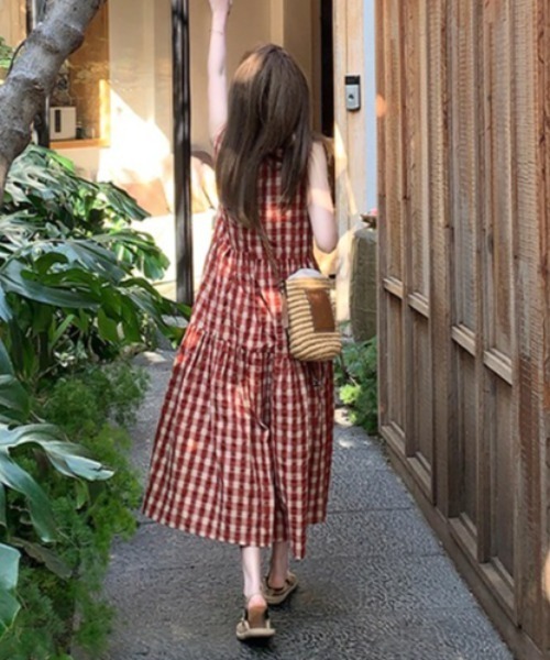 FAVORITO（ファヴォリート）の「チェック柄ノースリーブワンピース（ワンピース・レディース・レッド・F）」の8枚目の写真