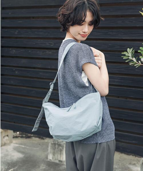 URBAN RESEARCH DOORS(アーバンリサーチドアーズ)の「ウォッシャブルミニショルダー(ショルダーバッグ・レディース・ブルー/ブラック・-)」の5枚目の写真