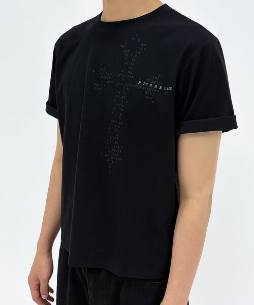 PITCHBLACK（ピッチブラック）の「TYPEWRITER CROSS CROP TEE (BLACK)（Tシャツ/カットソー・メンズ・その他・MEDIUM/LARGE/X-LARGE）」の3枚目の写真